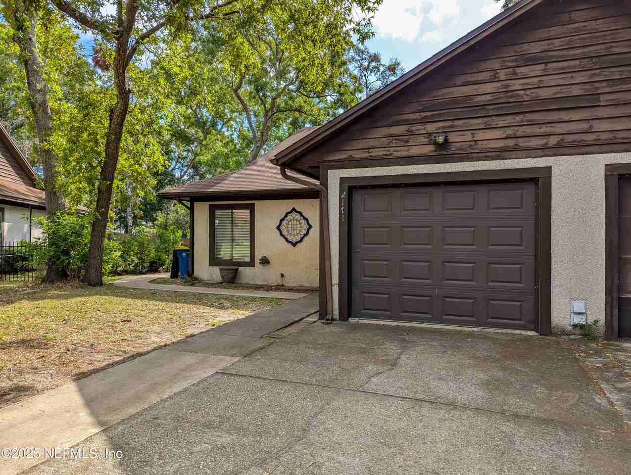 2171 Derringer Cir E - Photo 5 of 35