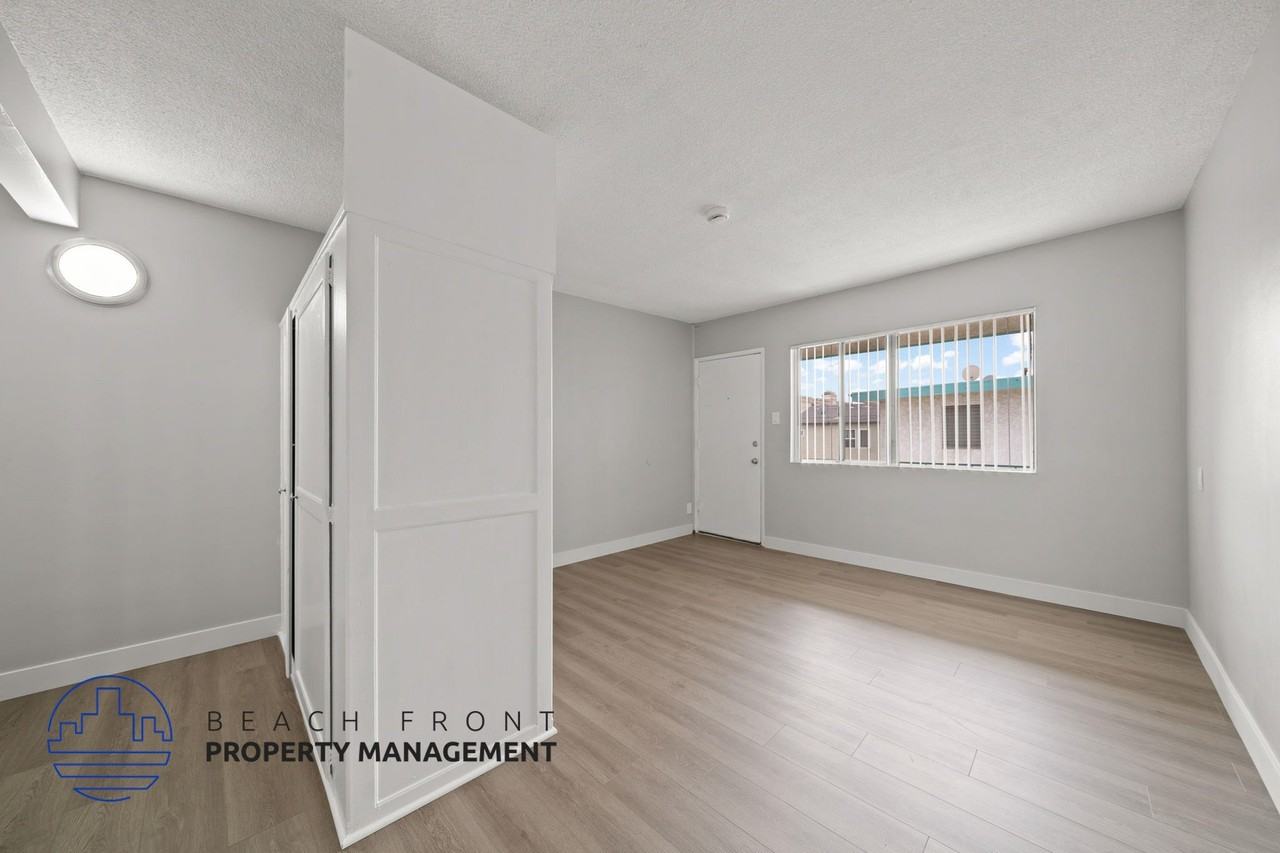 12318 Birch Ave. - Photo 7 of 17