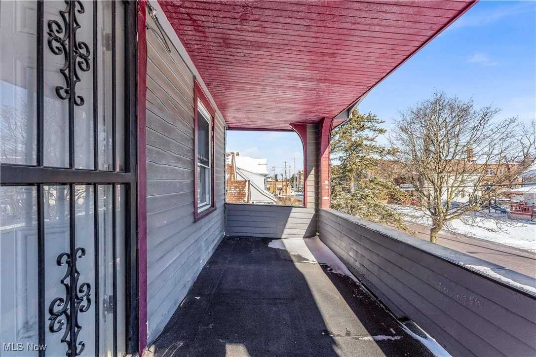 2934 E 130th St Unit 2 #2UP - Photo 3 of 24