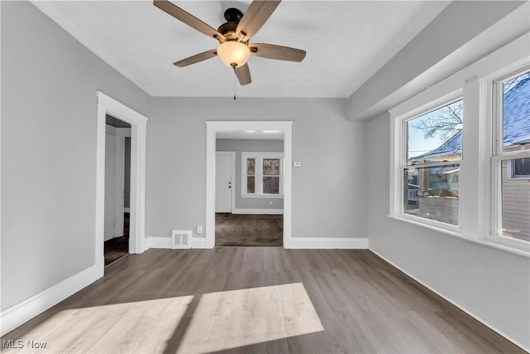 2934 E 130th St Unit 2 #2UP - Photo 4 of 24