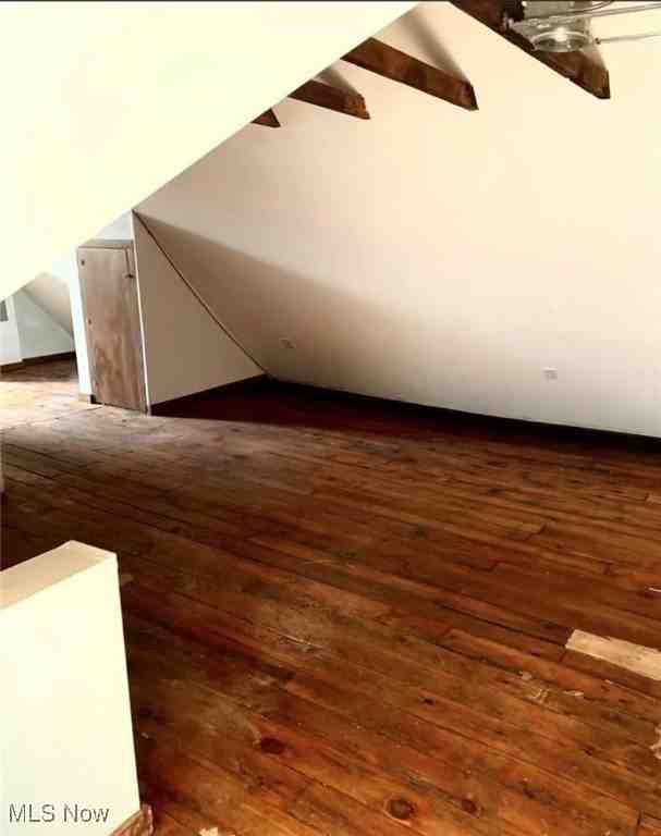 1406 E 112th St Unit 3 #3 - Photo 4 of 5