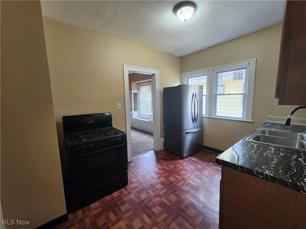 1306 E 134th St Unit 1306 #1306 - Photo 5 of 10