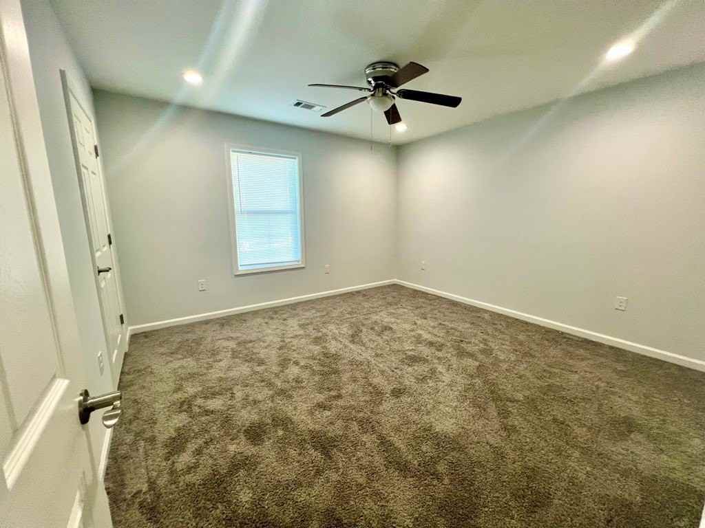 955 Trojan Pkwy - Photo 5 of 10