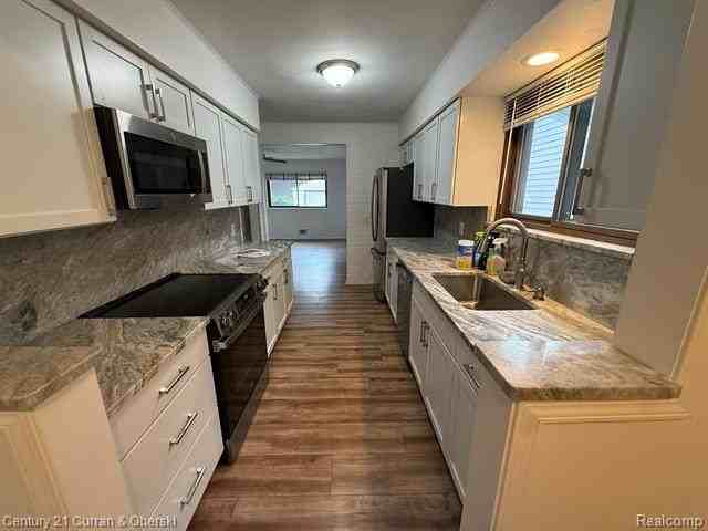 2210 Nightingale St - Photo 3 of 8