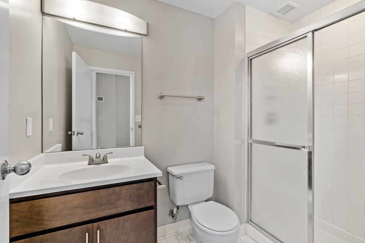 The Cosmopolitan - Photo 7 of 45