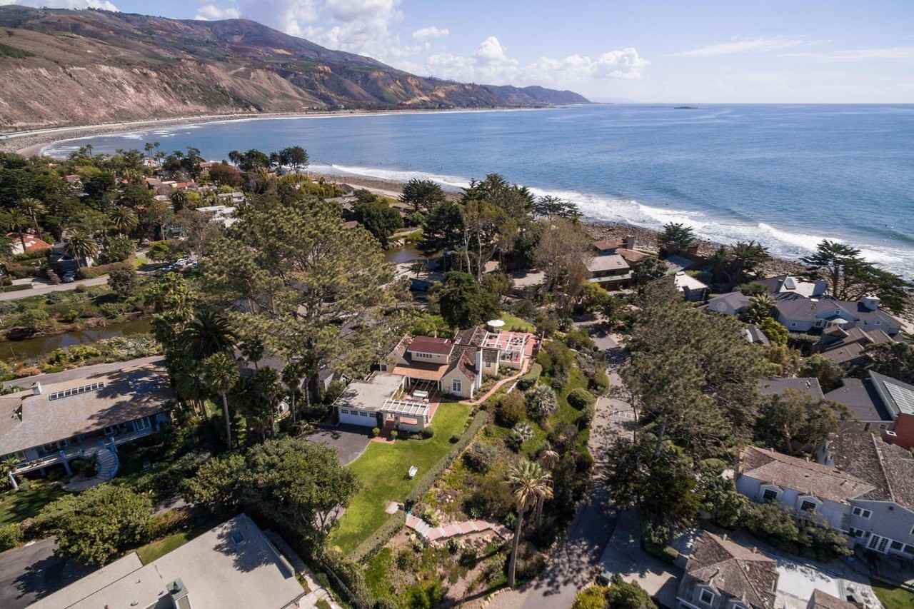 181 Rincon Point Rd - Photo 7 of 44