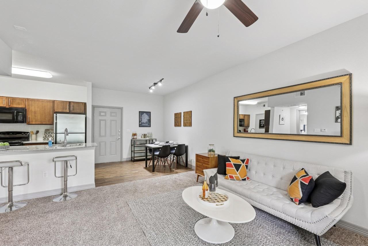 Waller Creekside - Photo 2 of 30