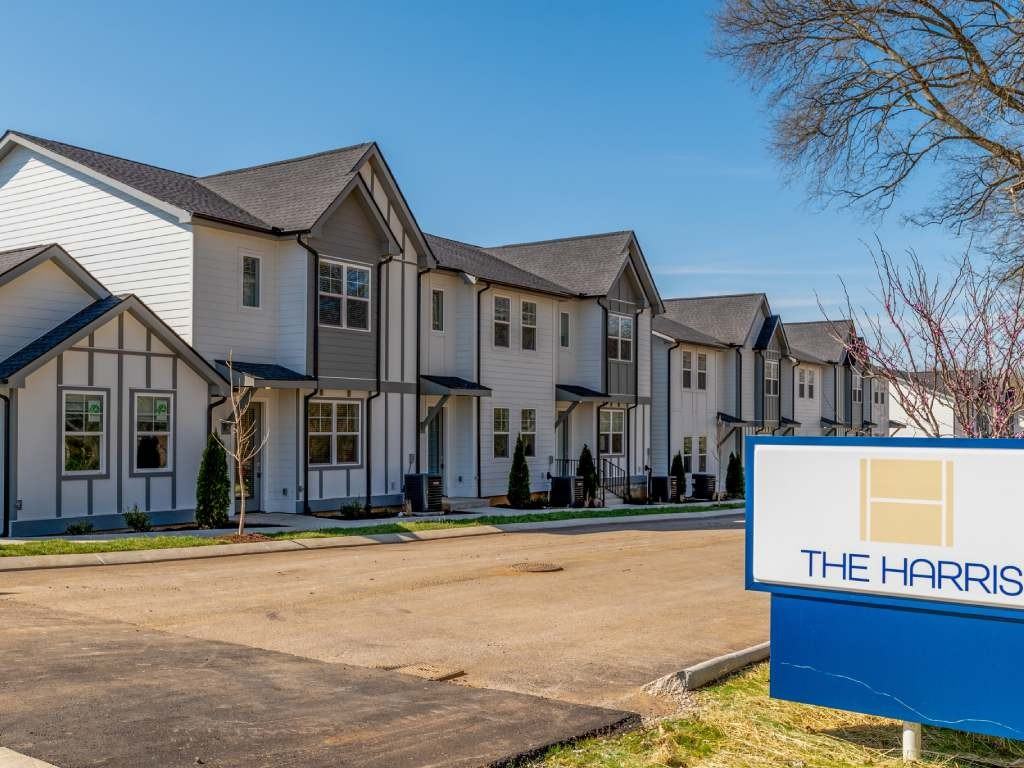 The Harris - Photo 2 of 40