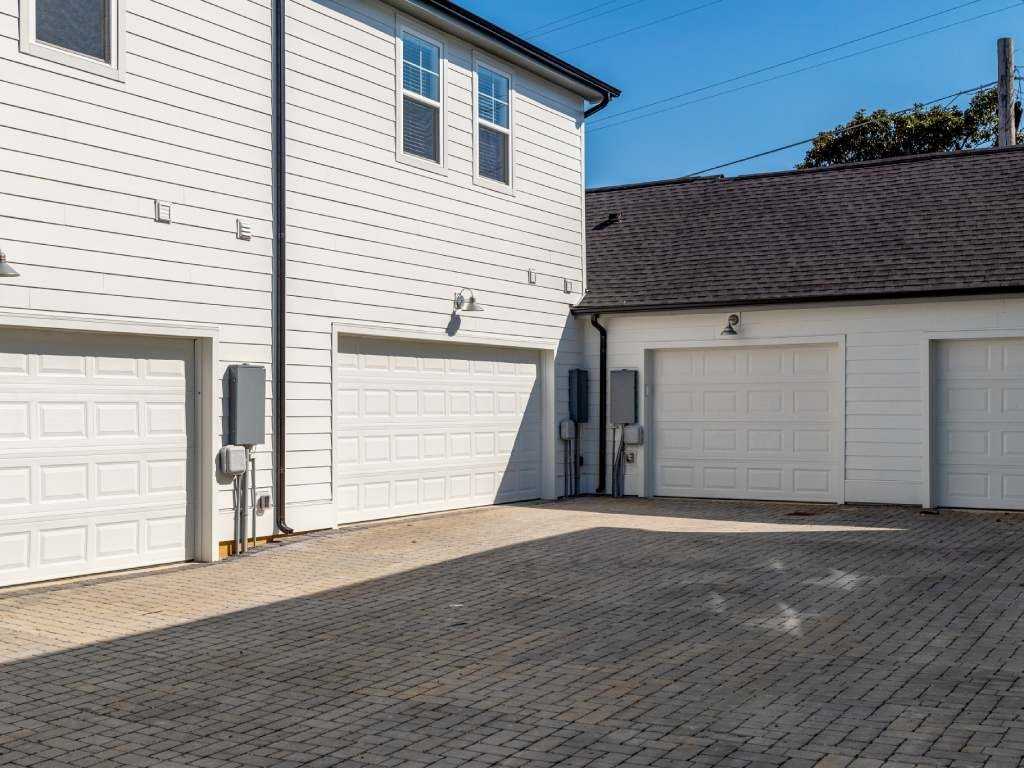 The Harris - Photo 7 of 40