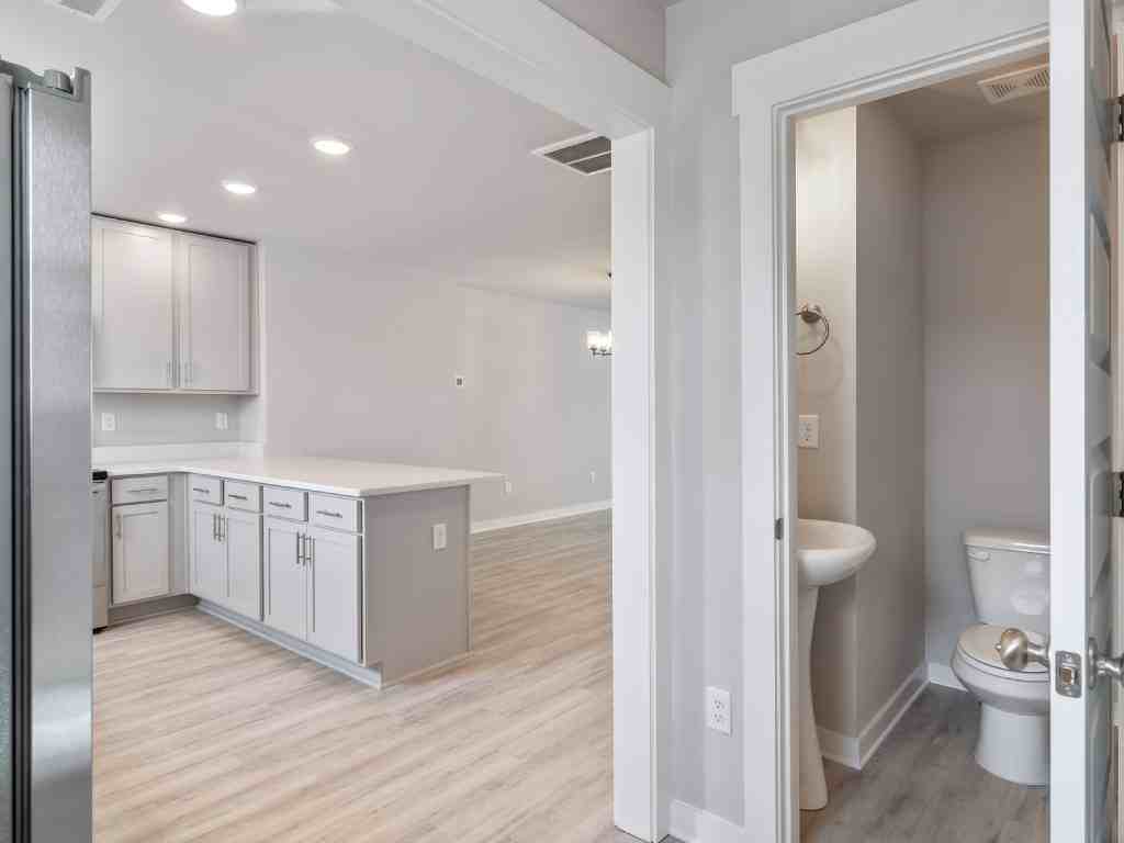 Lookout View Townhomes - Photo 6 of 36