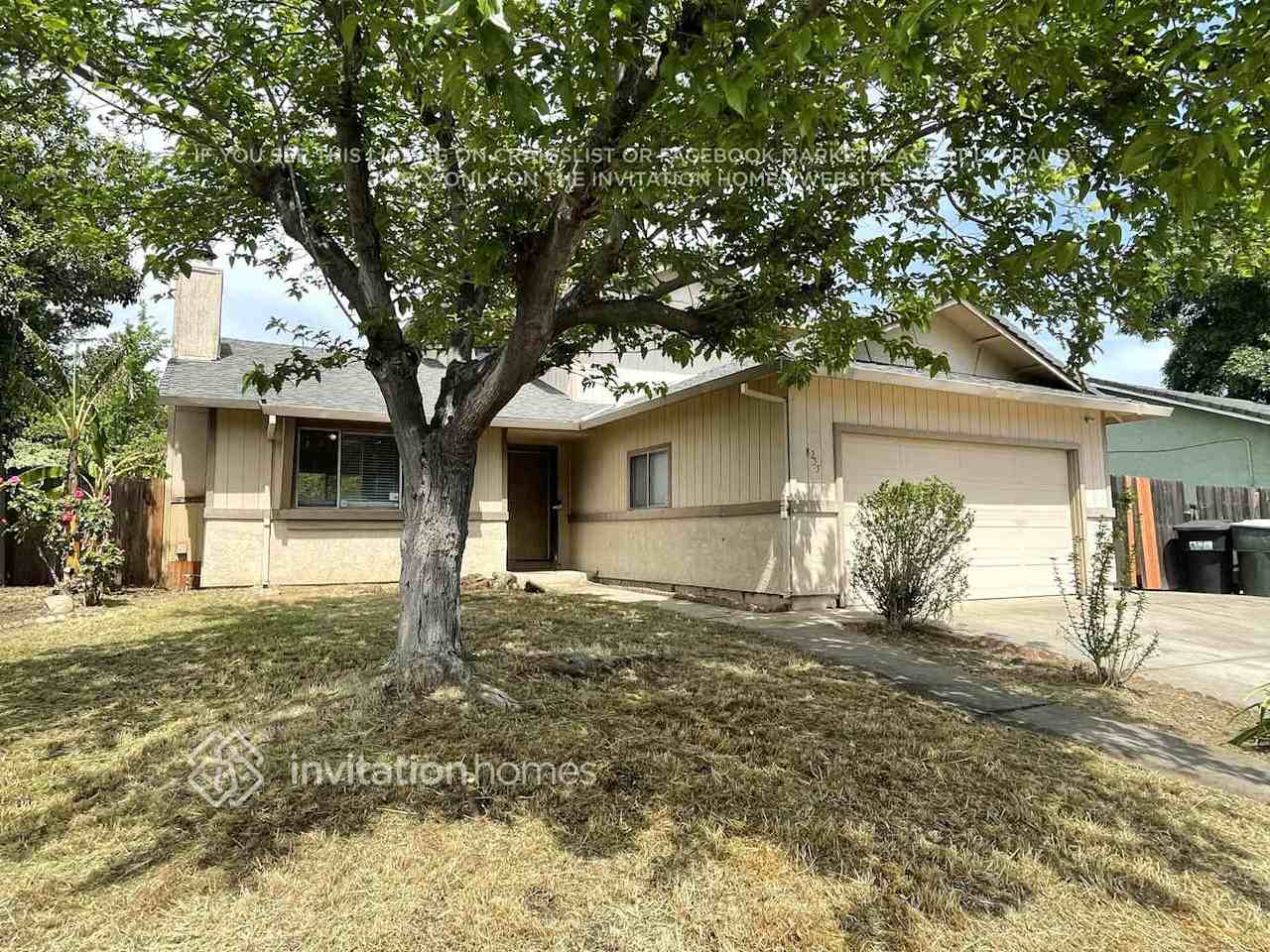 8255 Kilmer Cir - Photo 2 of 16