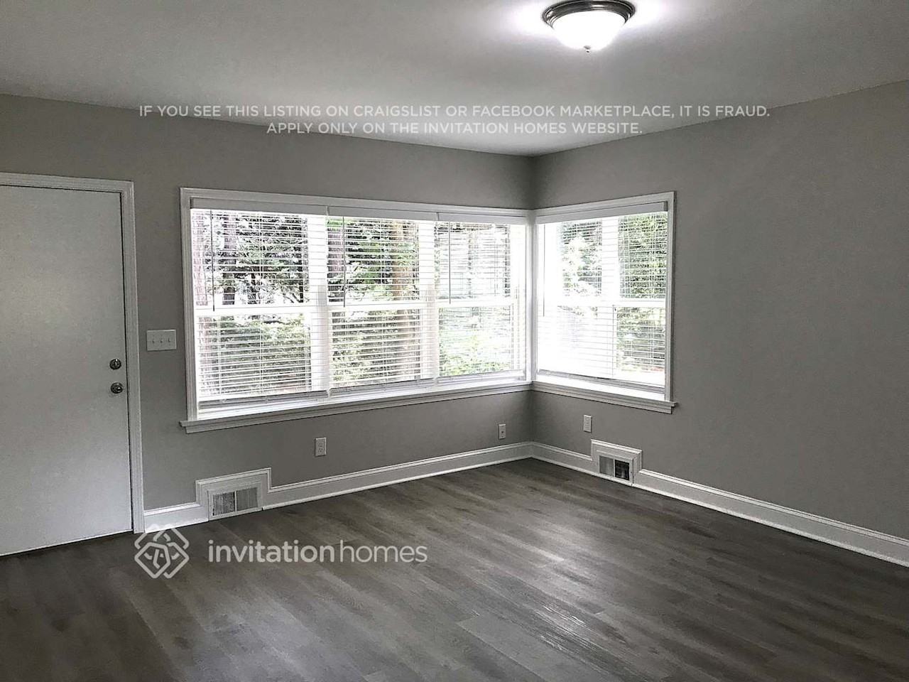 245 Mattox St - Photo 3 of 14
