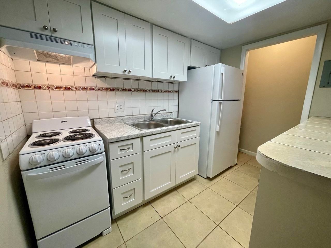 5113 Curry Ford Rd #1 - Photo 4 of 10