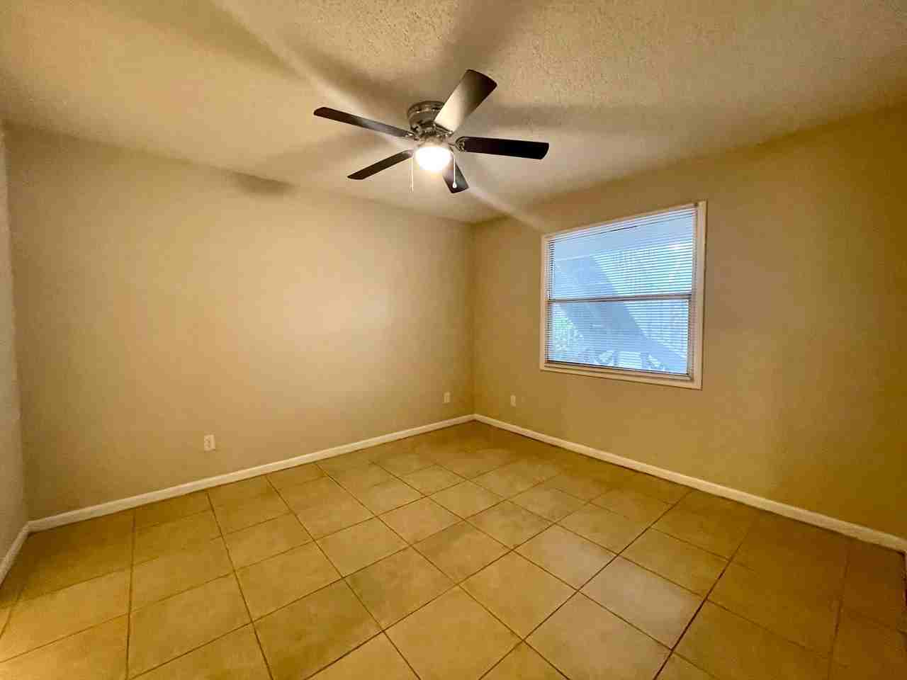 5113 Curry Ford Rd #1 - Photo 6 of 10