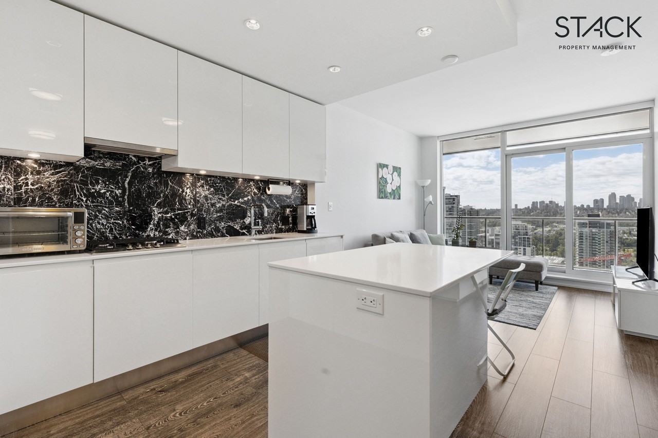 The Amazing Brentwood - Tower 2 - Photo 3 of 24