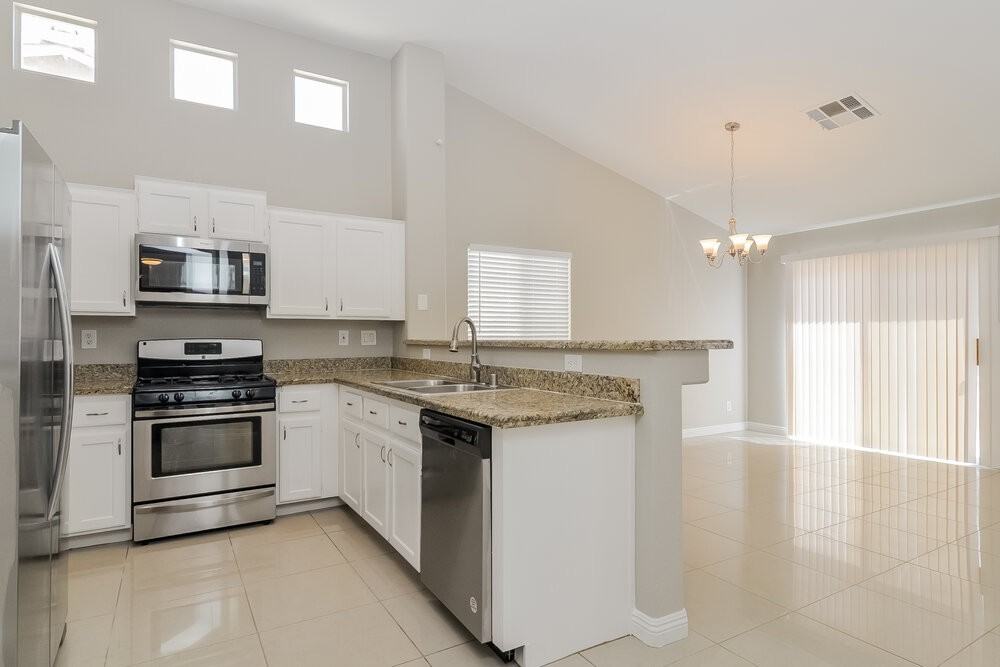 312 Carole Little Ct - Photo 6 of 16