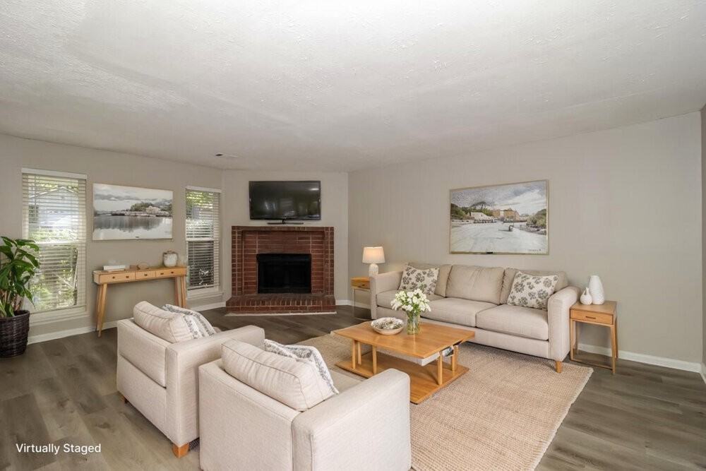 6684 Judy Ln - Photo 3 of 19