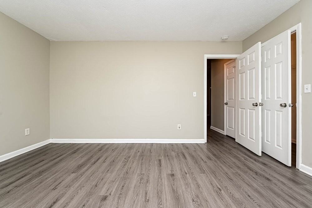 172 Marsh Glen Dr - Photo 6 of 19