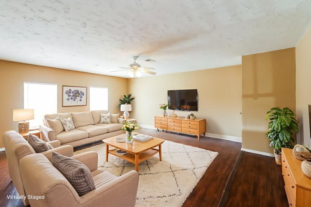 13427 Boonway Dr - Photo 4 of 19