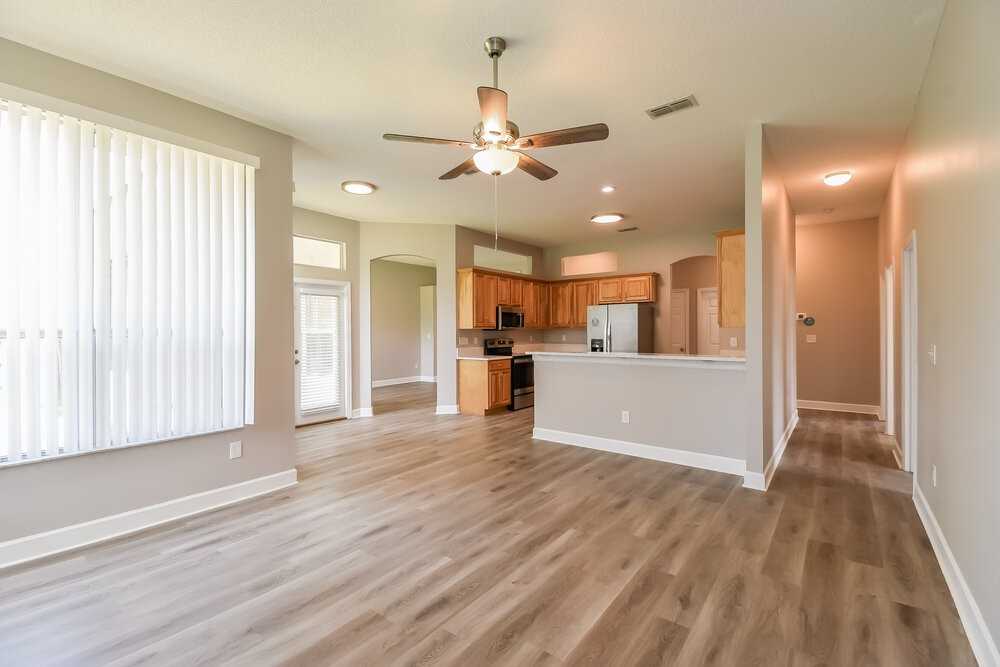 1514 Falkland Rd E - Photo 7 of 19
