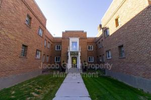 featured image of 676 Memorial Dr #102