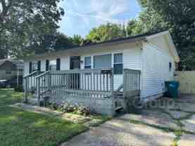 5406 Catalina Ave - Photo 1 of 1