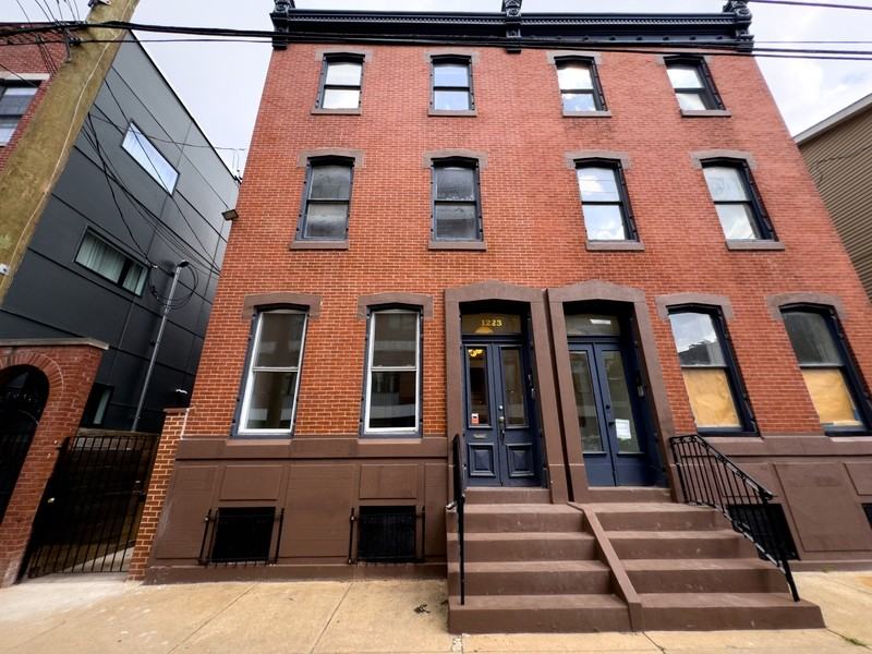 1223 N Franklin St - Photo 5 of 24