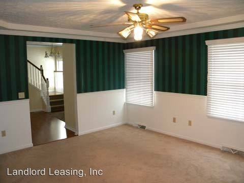 363 Woodridge Rd - Photo 2 of 11