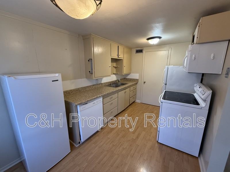 12 3rd Ave - Photo 3 of 9