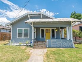 1323 Burnet St - Photo 1 of 1