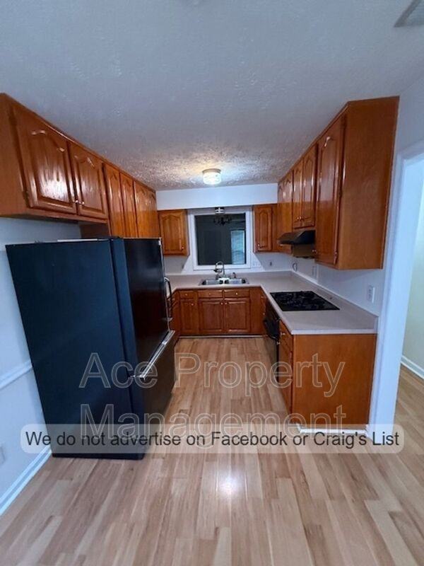 110 Aloha Dr - Photo 4 of 10