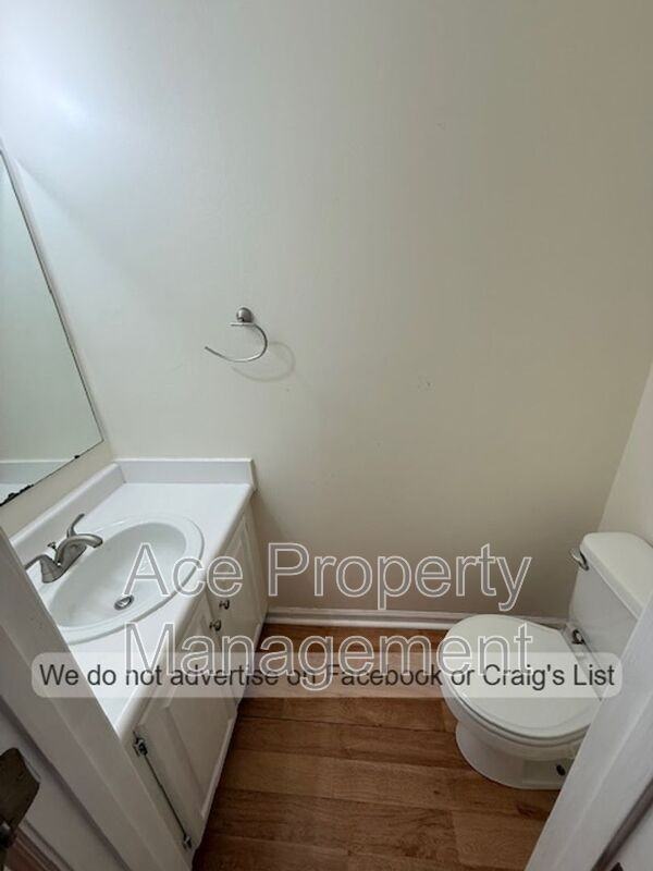 110 Aloha Dr - Photo 5 of 10