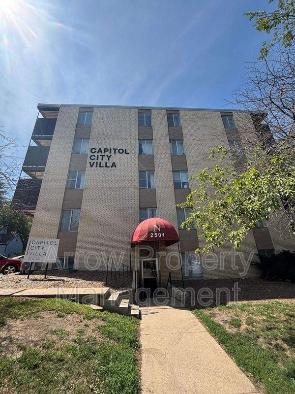 2501 N St - Photo 7 of 7