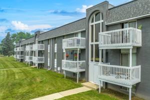 featured image of 912 Gribbin Lane