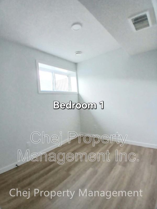 16519 20 Ave Sw - Photo 3 of 7