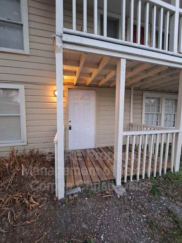 901 Furman Avenue #J - Photo 2 of 16