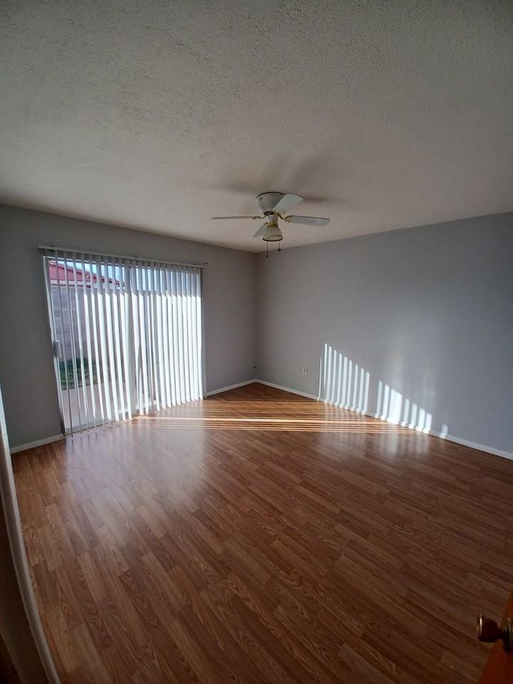 Florida Apartments - Photo 3 of 5