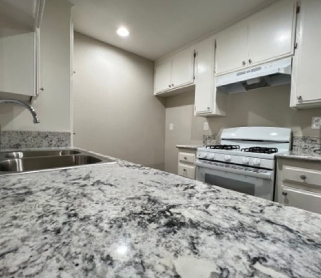 31657 Ridge Route Road - Photo 4 of 35