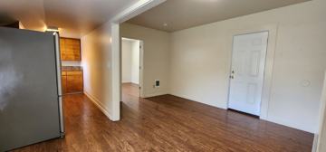 featured image of 363 Sw B Ave