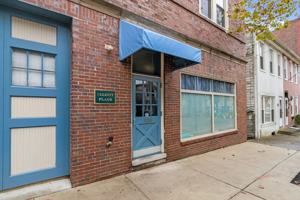 featured image of 124 King St