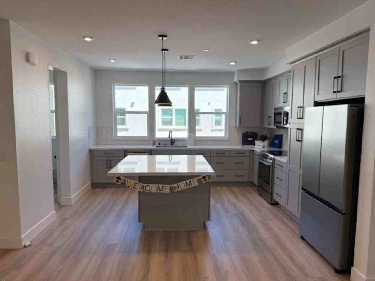 912 Kolbe Ln - Photo 2 of 21