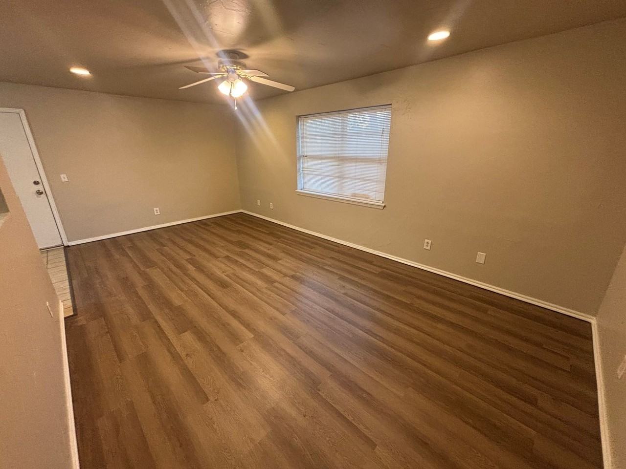 204 Gath Cir - Photo 2 of 16