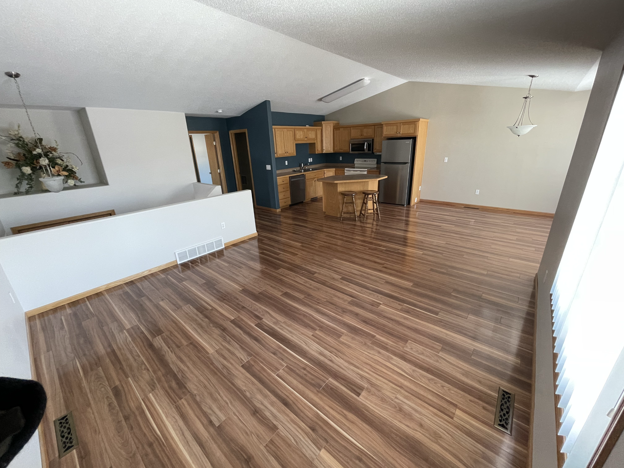1606 19th Ave E #1606 - Photo 2 of 11