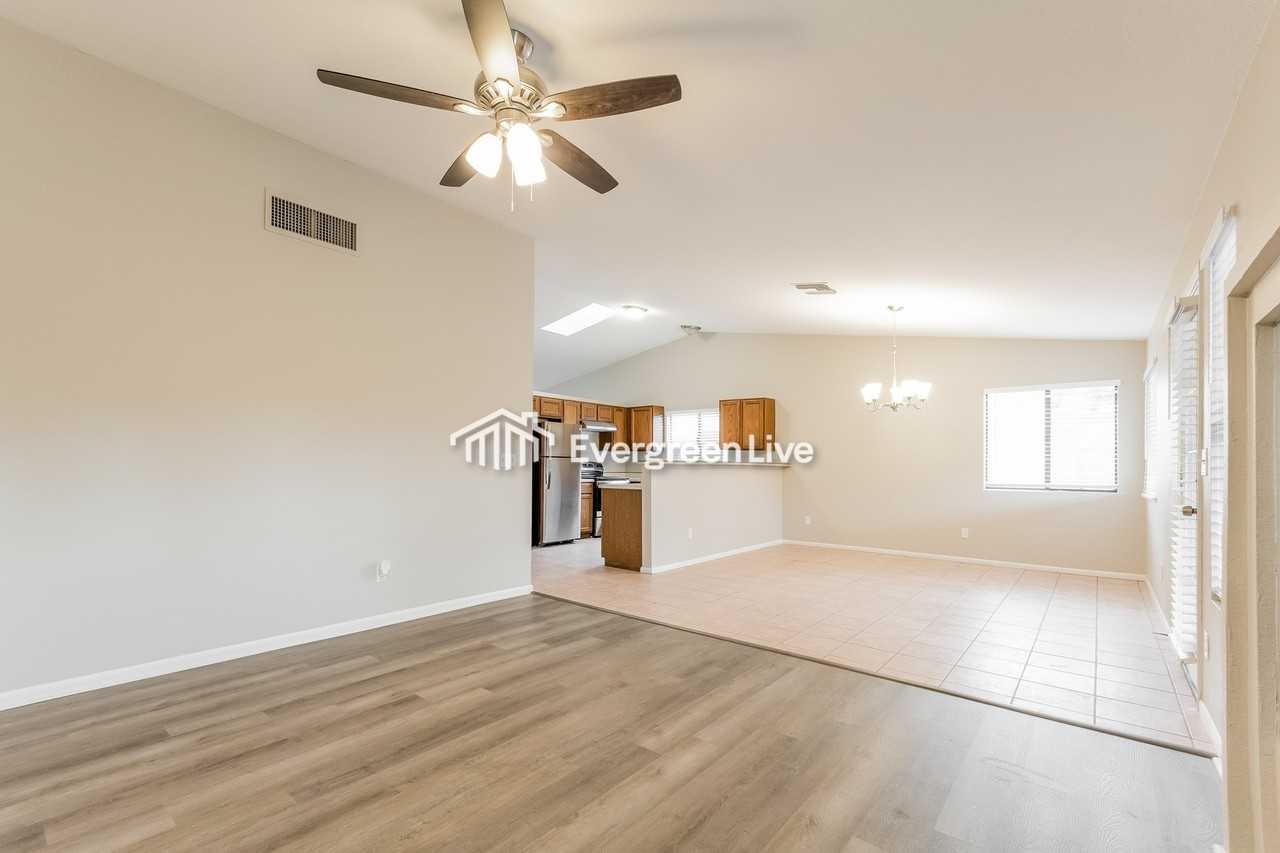 5990 N Edenbrook Ln - Photo 7 of 21