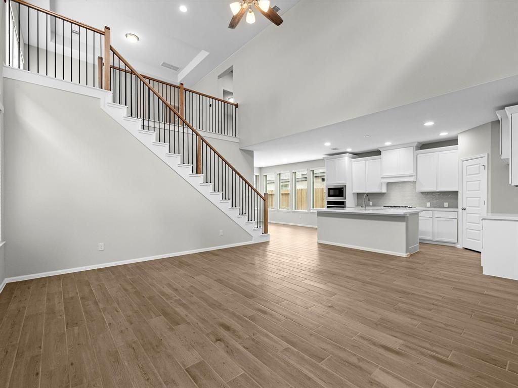 10719 Starry Farm Way - Photo 2 of 11