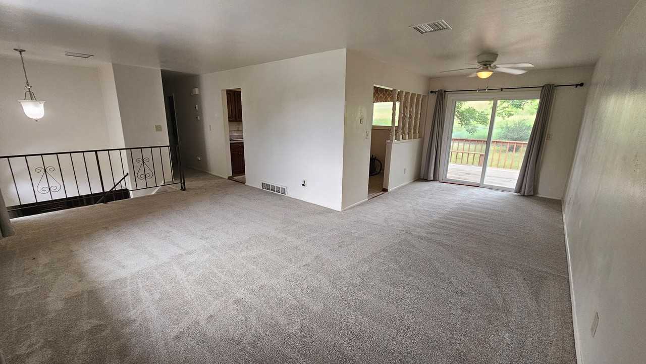 10603 Van Gordon Way - Photo 2 of 27