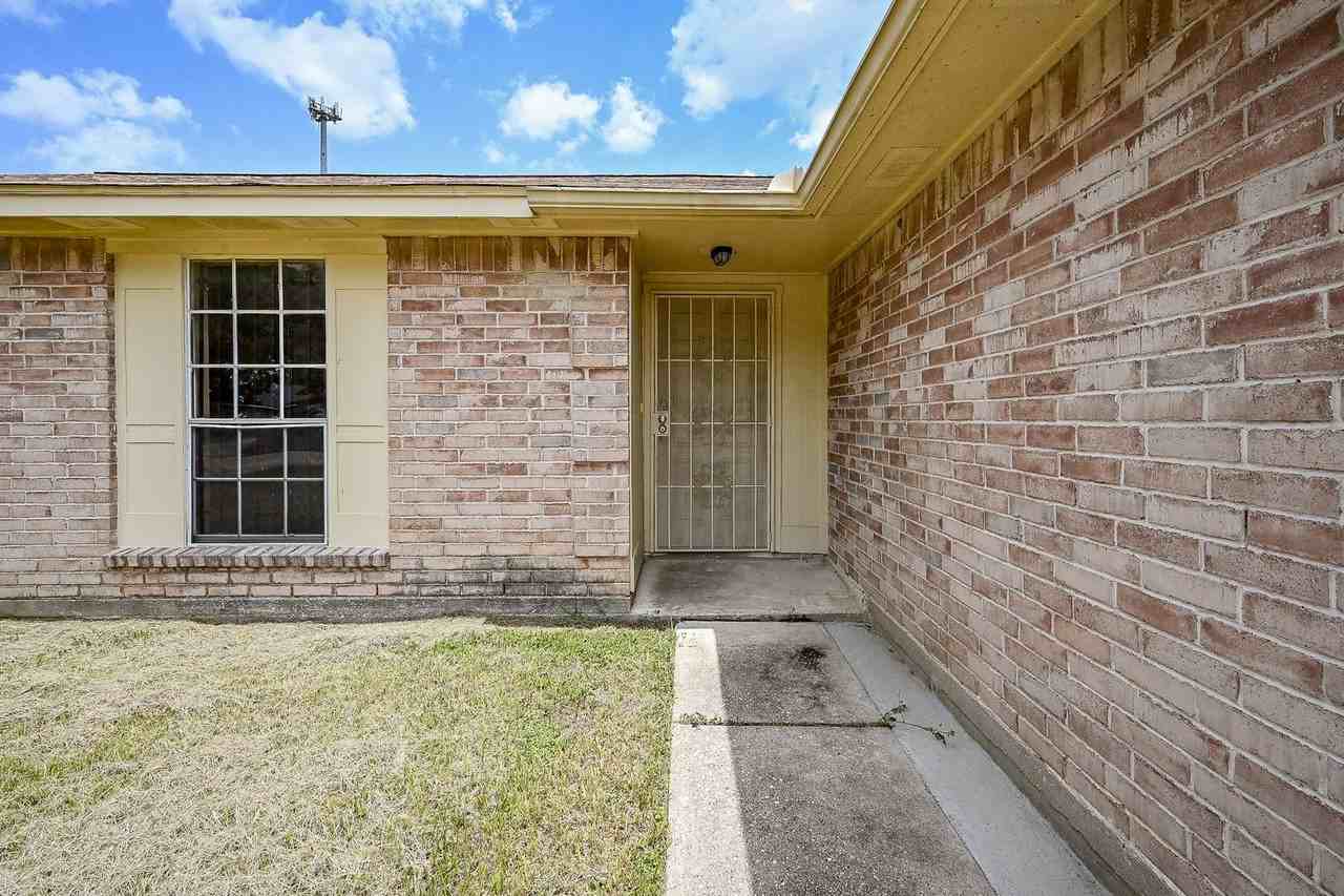 2667 Grand Canyon Dr - Photo 4 of 33