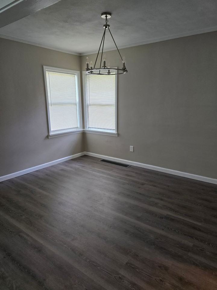 641 N 38th St - Photo 4 of 12