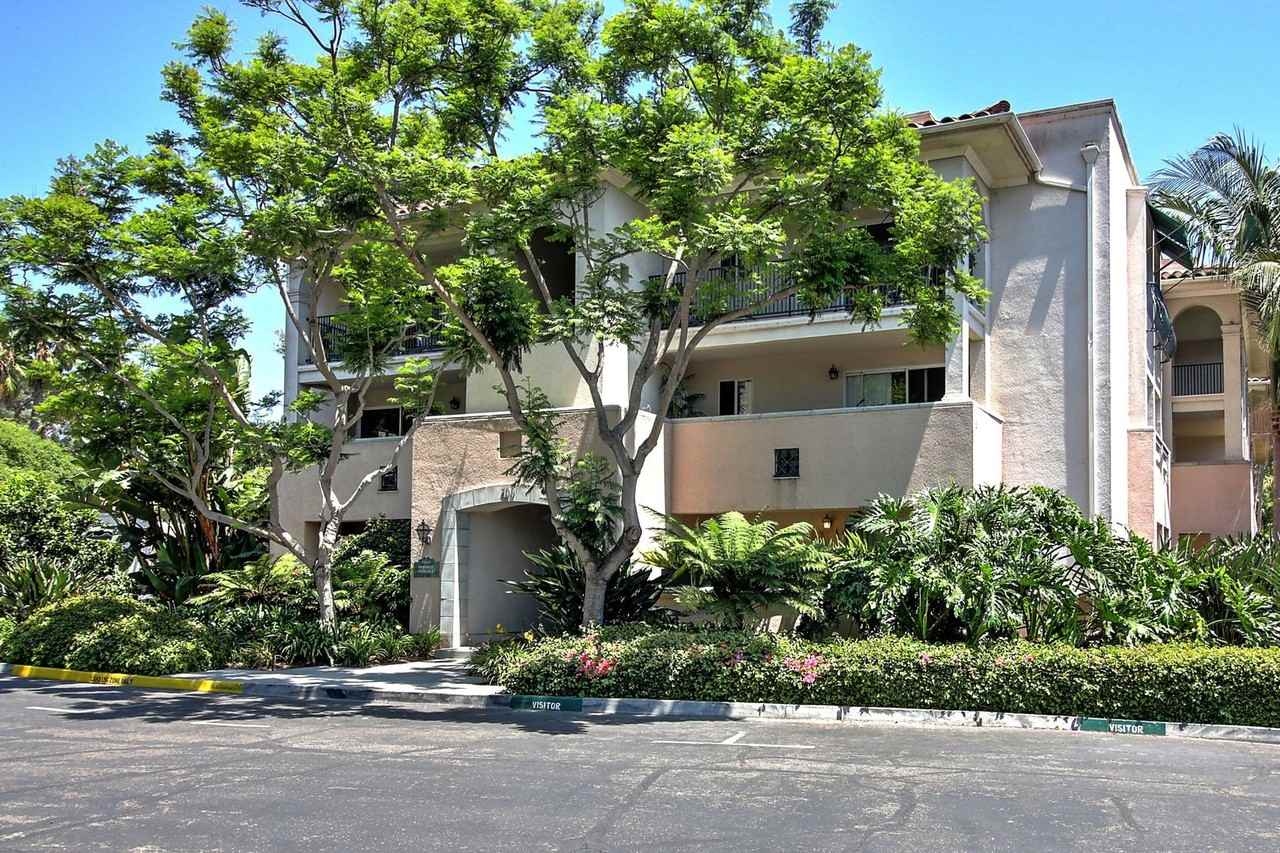 108 Por La Mar Cir - Photo 2 of 29