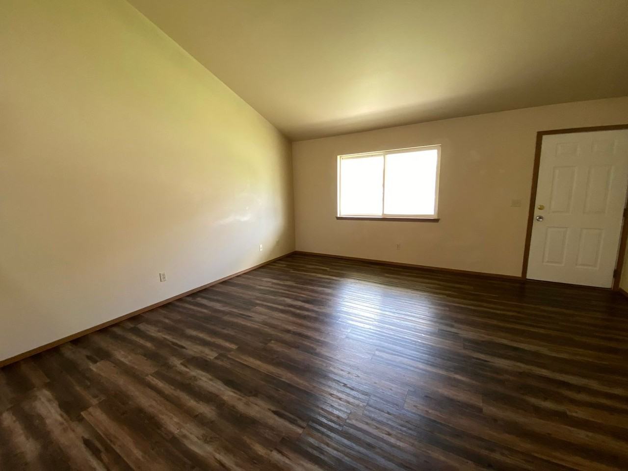 1008 E 19th Ave - Photo 3 of 19